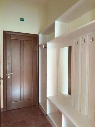 Отель Aparthotel NA DOBU Львов Улучшенный двухместный номер с 2 отдельными кроватями-7